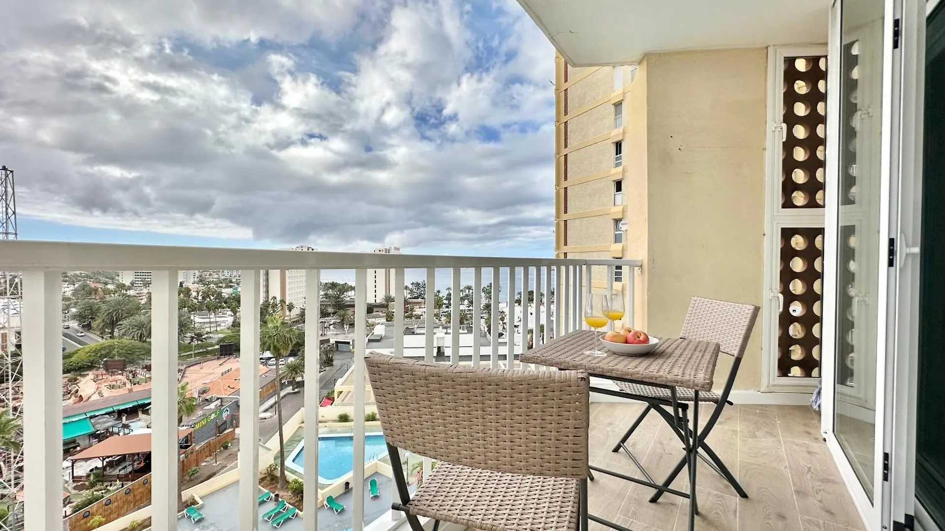 Torres De Yomely - M6D Apartman Playa de las Américas 0*,